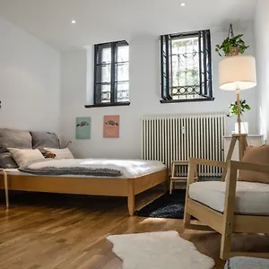 Full House - The Jungle - Netflix, Wifi Inkl Leipzig
